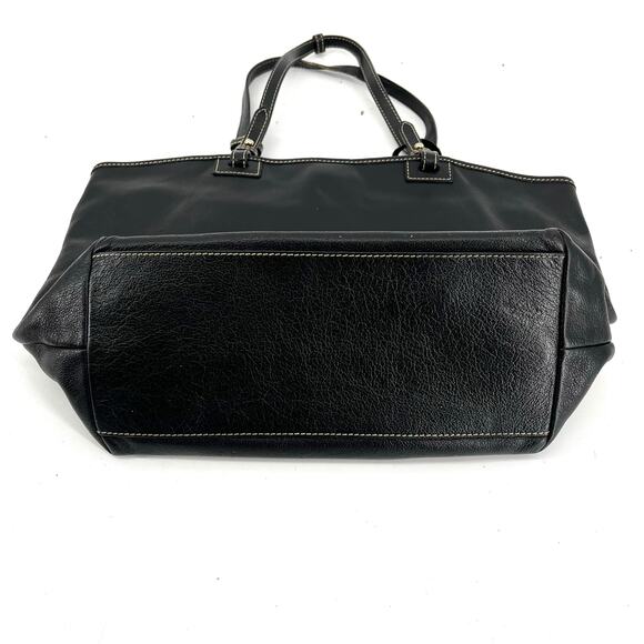 Dooney & Bourke Vintage Black Leather Shoulder Bag Red‎ Lining Double Handle - Picture 4 of 10